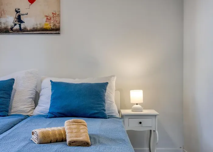 Adria 2 By Guide Porec