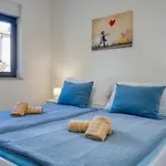 Apartment Adria 2 By Guide