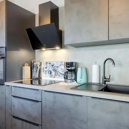 Adria 2 By Guide Apartman Porec