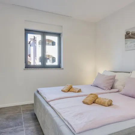 Apartman Adria 2 By Guide Porec